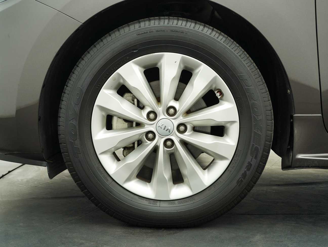 used 2017 Kia Grand Carnival CRDi 2.2