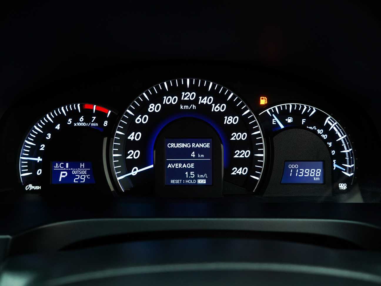 used 2014 Toyota Camry V 2.5