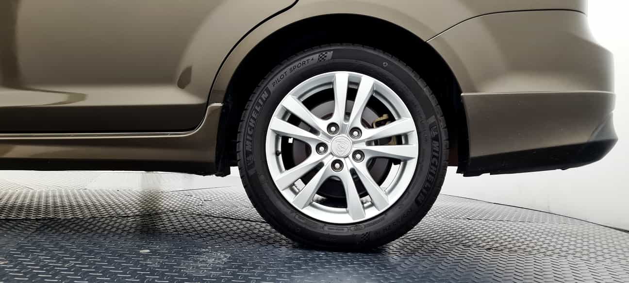 used 2014 Proton EXORA BOLD PREMIUM 1.6