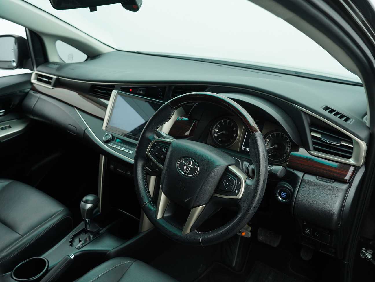 used 2021 Toyota Innova X 2.0