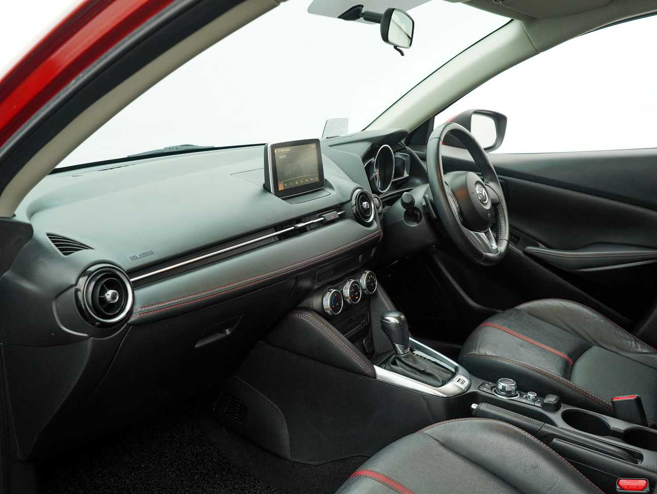 terpakai 2016 Mazda 2 SKYACTIV-G (LED Headlight with DRL) 1.5