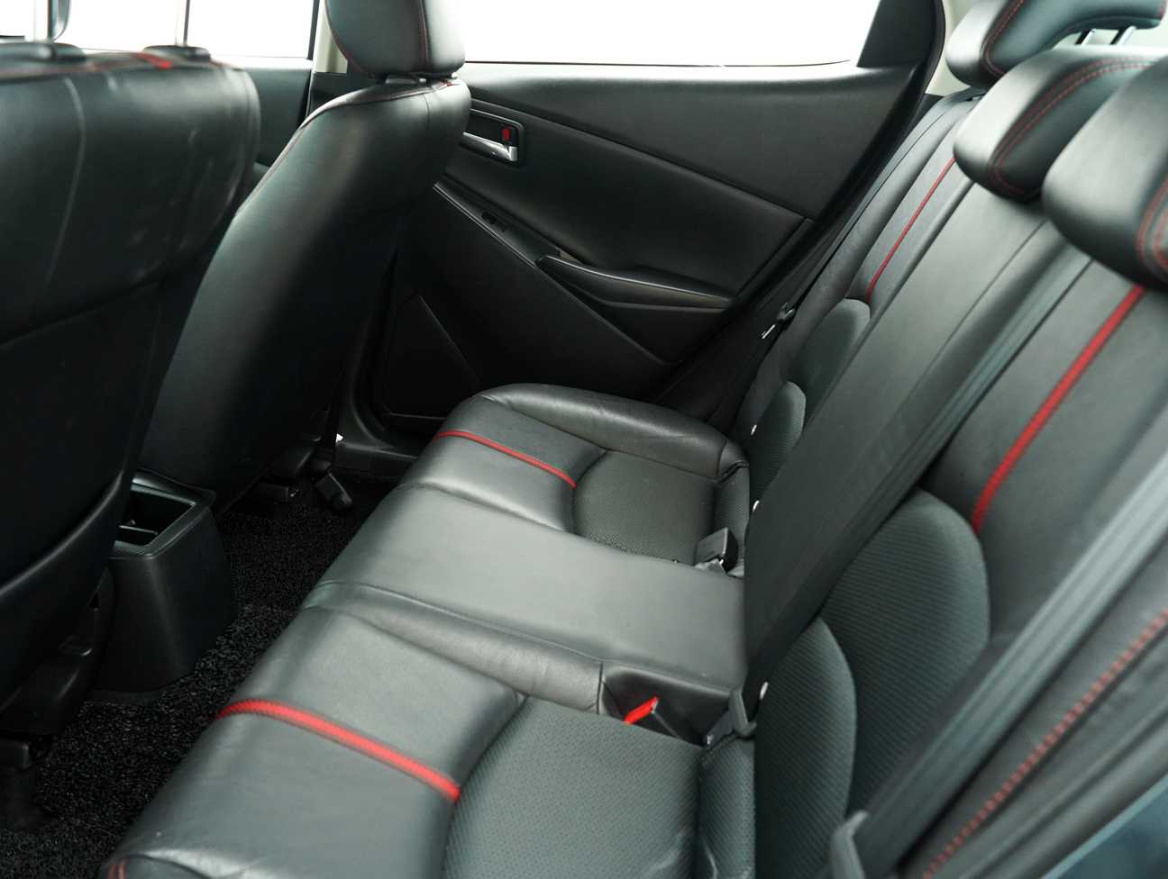 terpakai 2016 Mazda 2 SKYACTIV-G 1.5