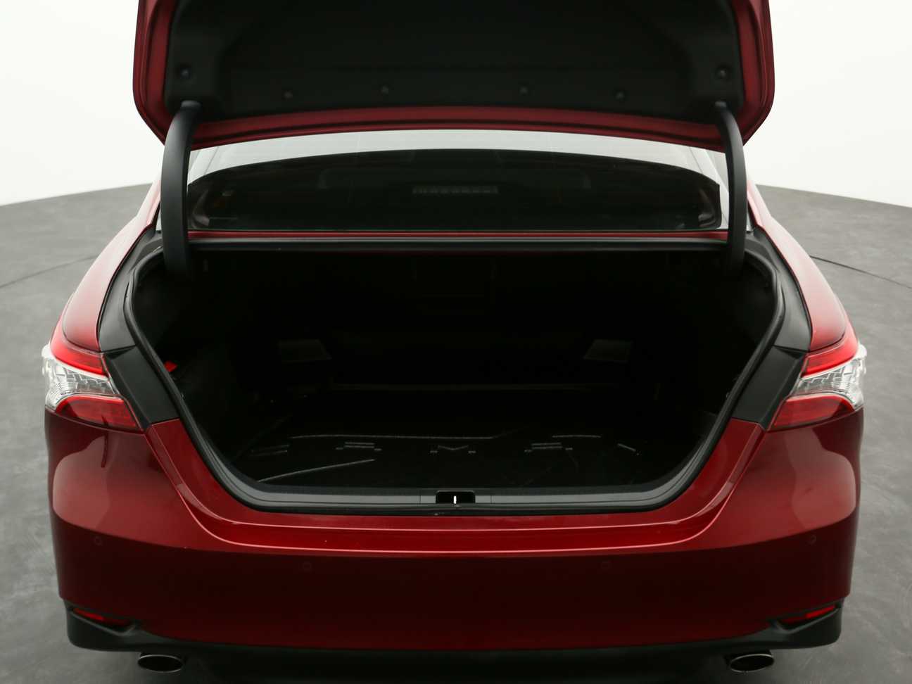 used 2019 Toyota Camry V 2.5