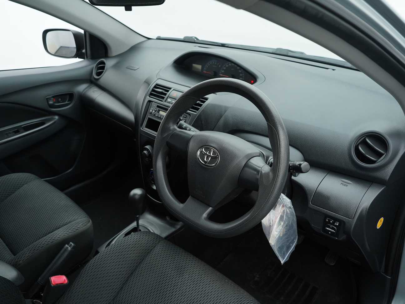 terpakai 2012 Toyota Vios J 1.5