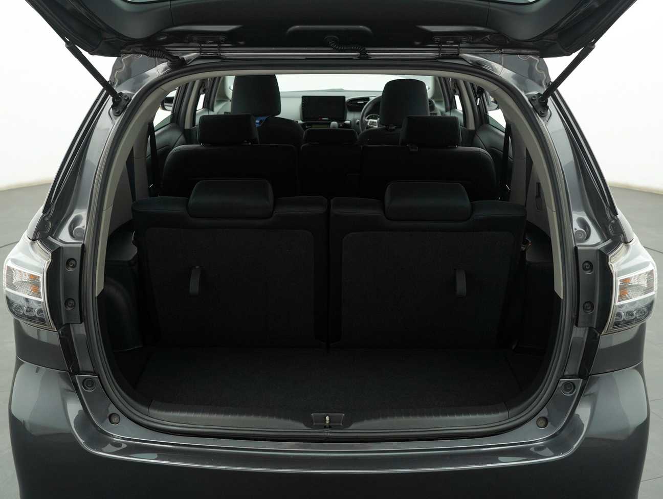 used 2016 Toyota Wish X 1.8