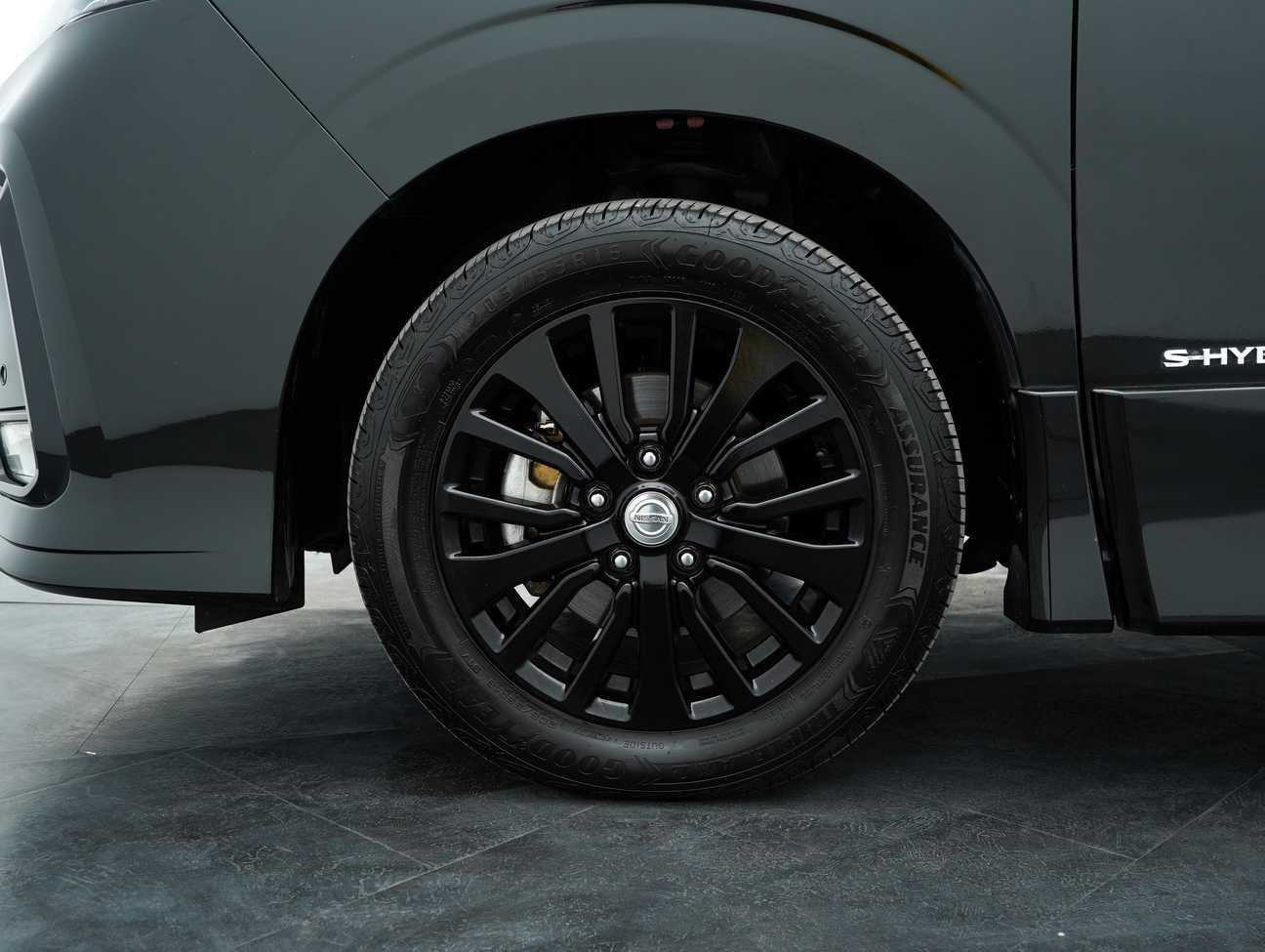 terpakai 2023 Nissan Serena S-Hybrid High-Way Star 2.0