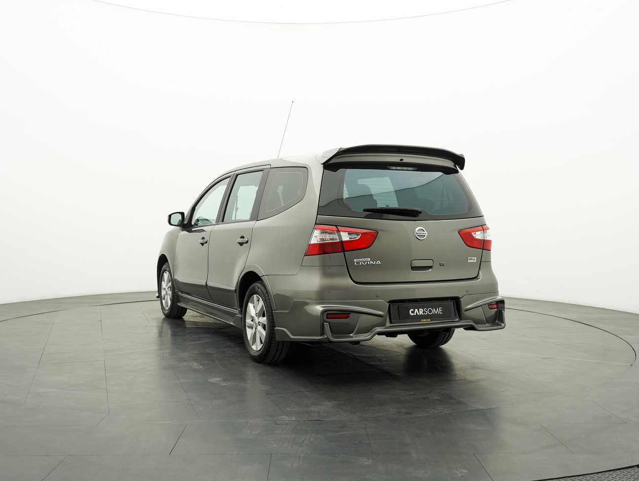 terpakai 2018 Nissan Grand Livina Comfort 1.8