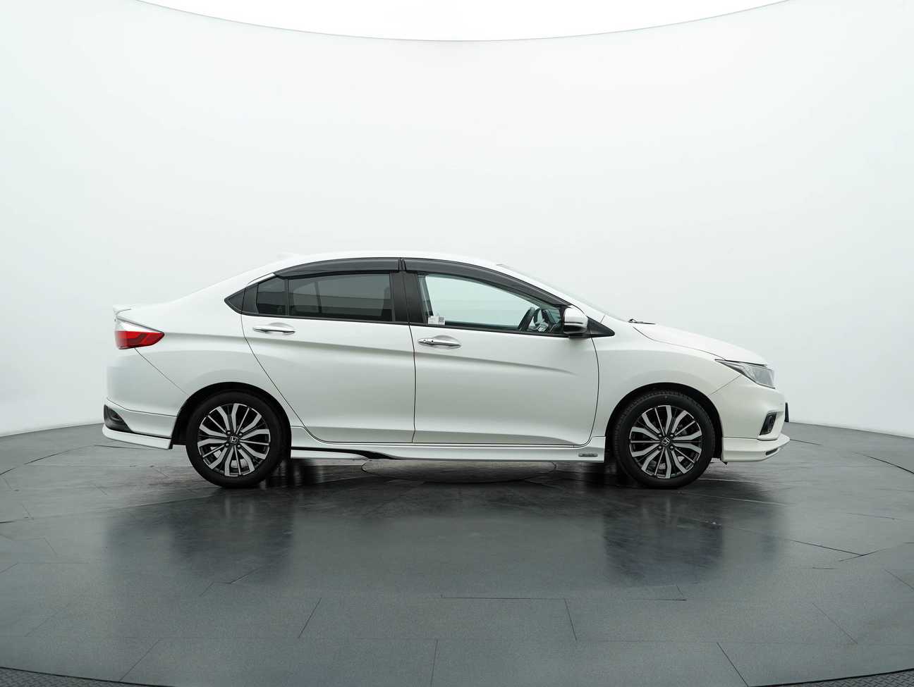 used 2020 Honda City V i-VTEC 1.5