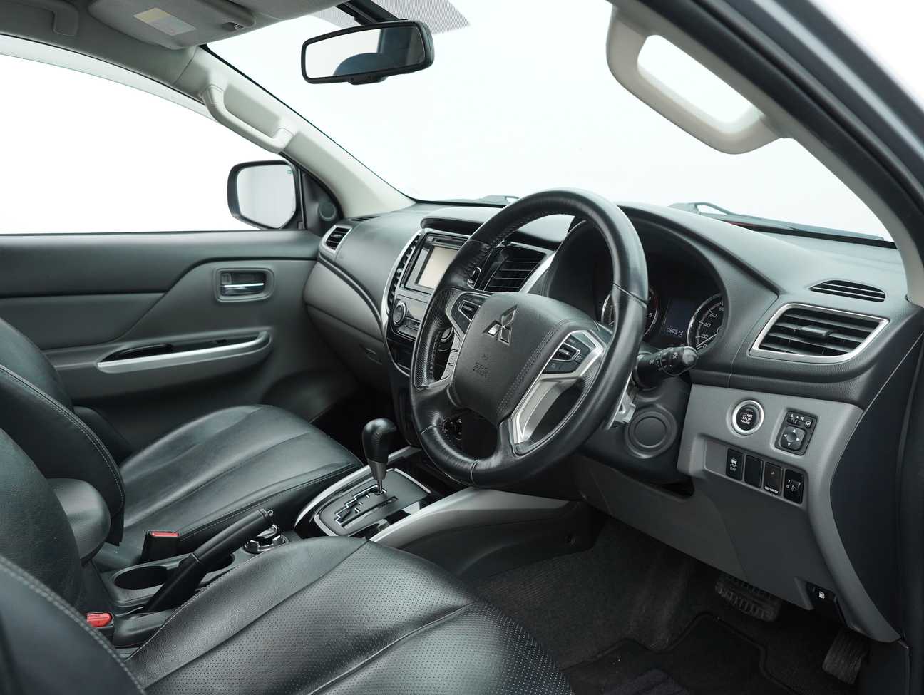 used 2017 Mitsubishi Triton VGT Adventure X Dual Cab 2.4