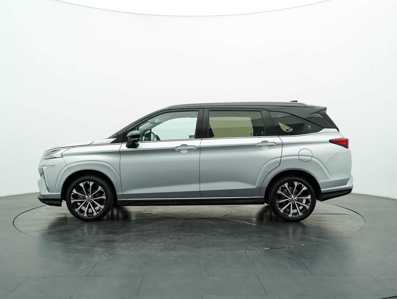 terpakai 2022 Toyota Veloz  1.5