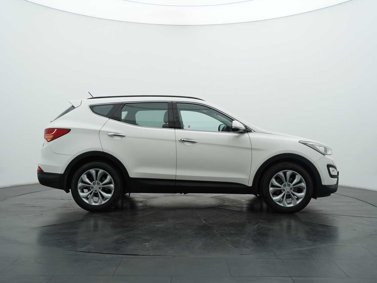 terpakai 2015 Inokom Santa Fe Elegance 2.2