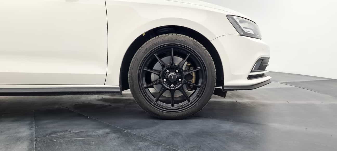 terpakai 2017 Volkswagen JETTA  1.4