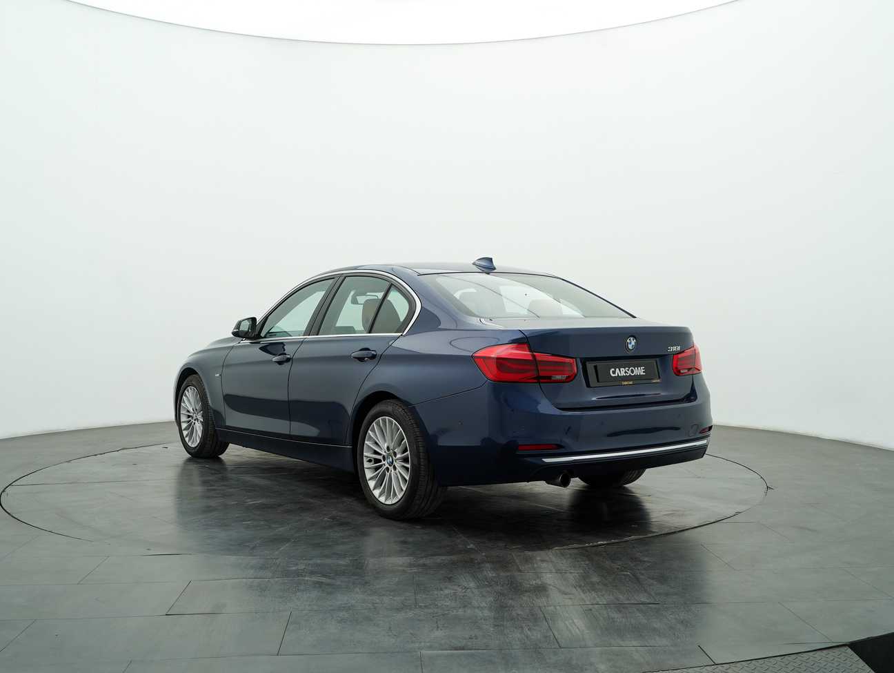 used 2018 BMW 318i Luxury 1.5