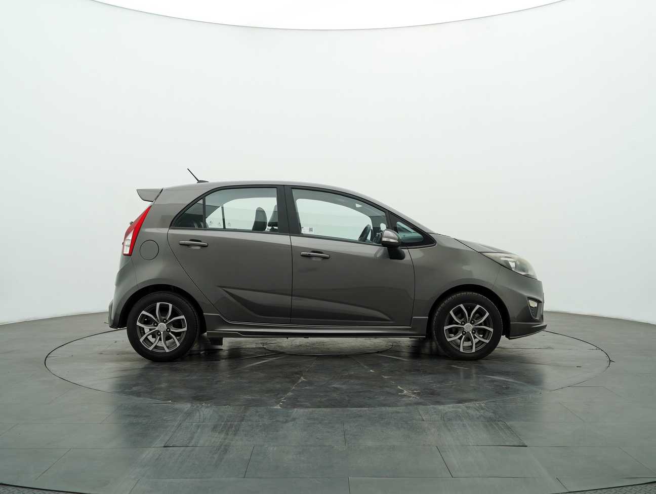 terpakai 2014 Proton Iriz Premium 1.6