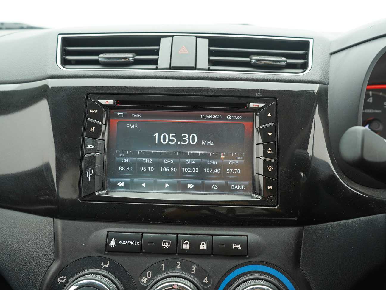 terpakai 2017 Perodua Bezza Advance 1.3