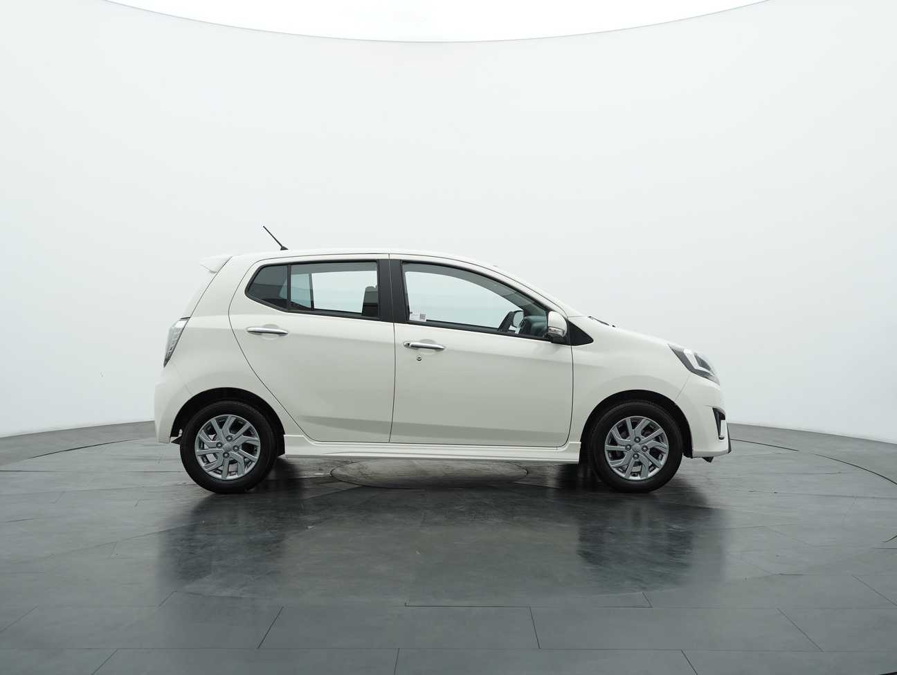 terpakai 2017 Perodua AXIA SE 1.0