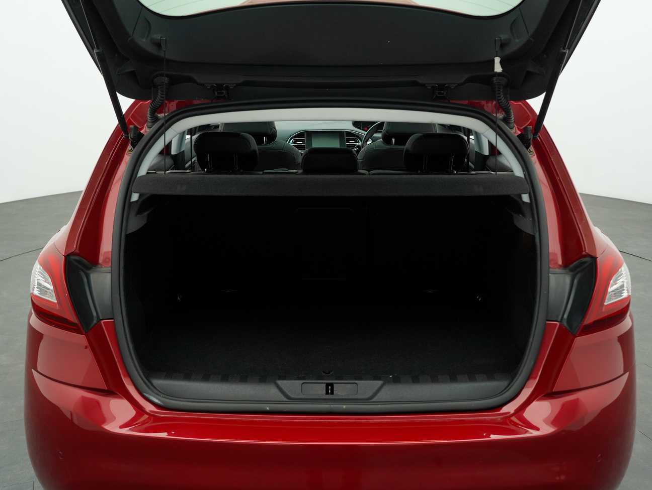 terpakai 2015 Peugeot 308 THP 1.6