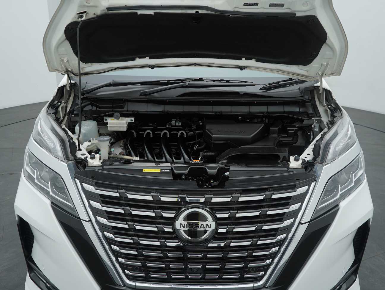 used 2022 Nissan Serena S-Hybrid High-Way Star 2.0