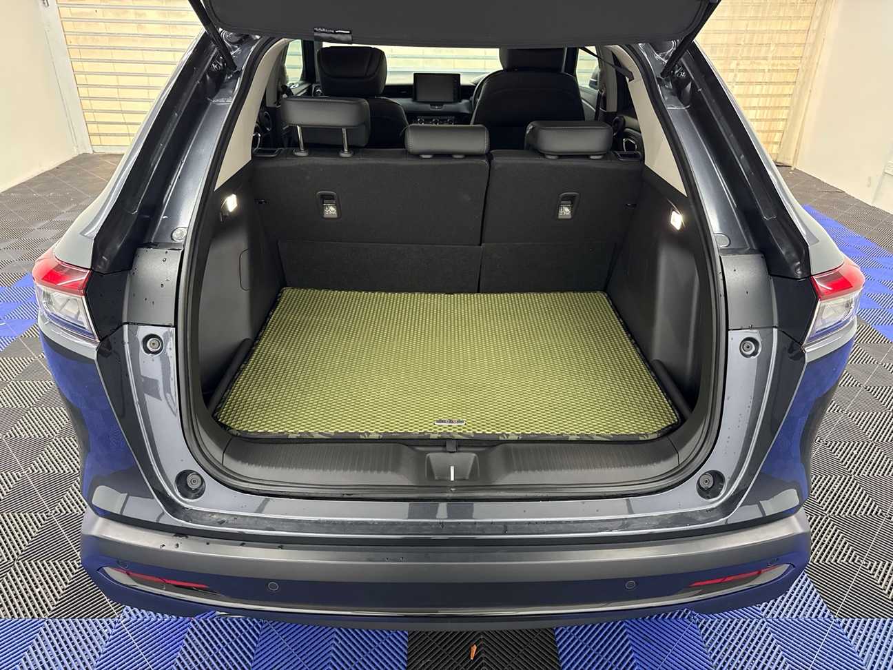 used 2025 Honda HR-V V 1.5