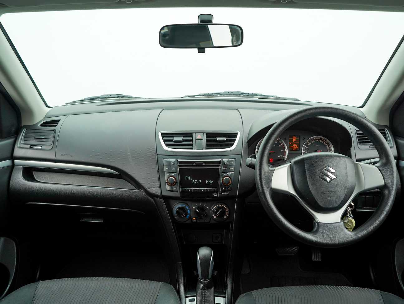 used 2015 Suzuki Swift GL 1.4