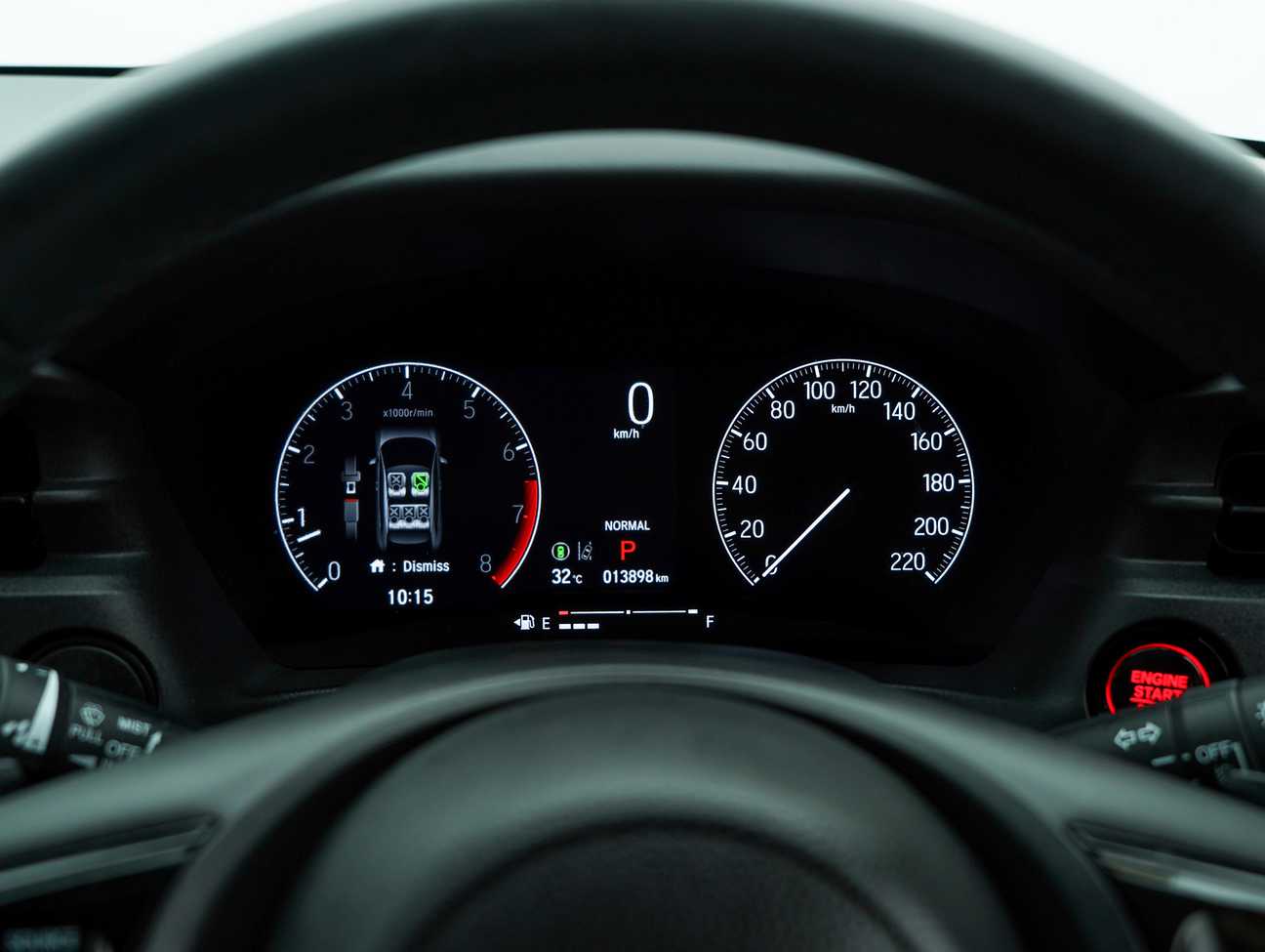 used 2025 Honda HR-V V 1.5