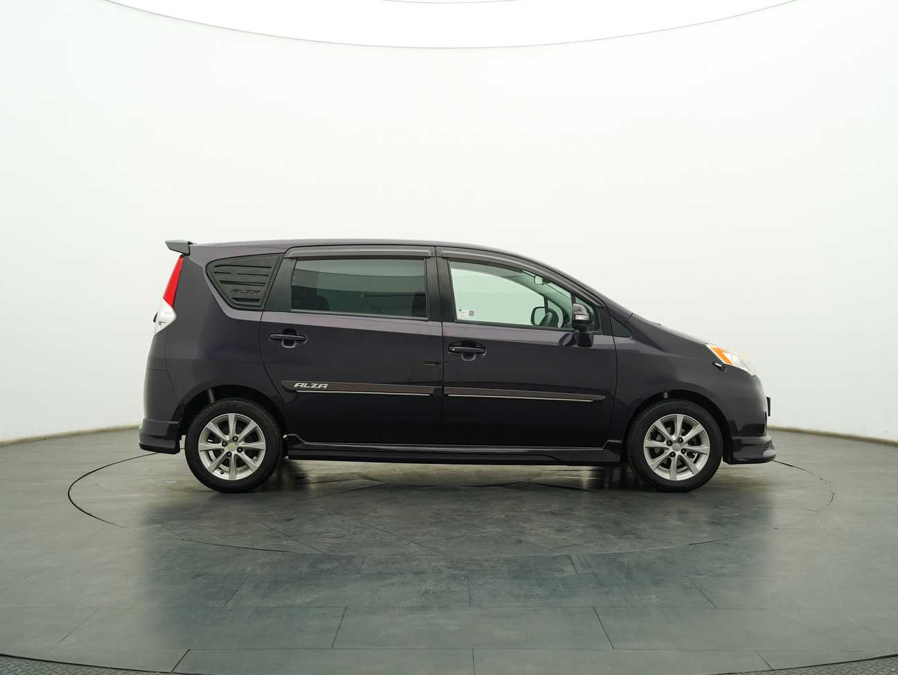 terpakai 2012 Perodua Alza EZi 1.5