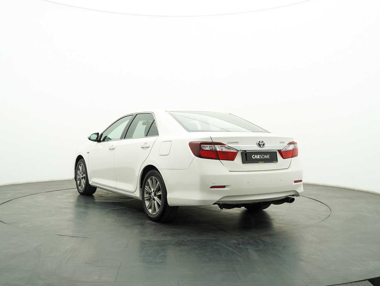 terpakai 2014 Toyota Camry GX 2.0