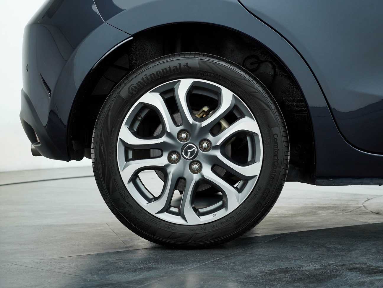 terpakai 2017 Mazda 2 SKYACTIV-G (Halogen Headlight) 1.5