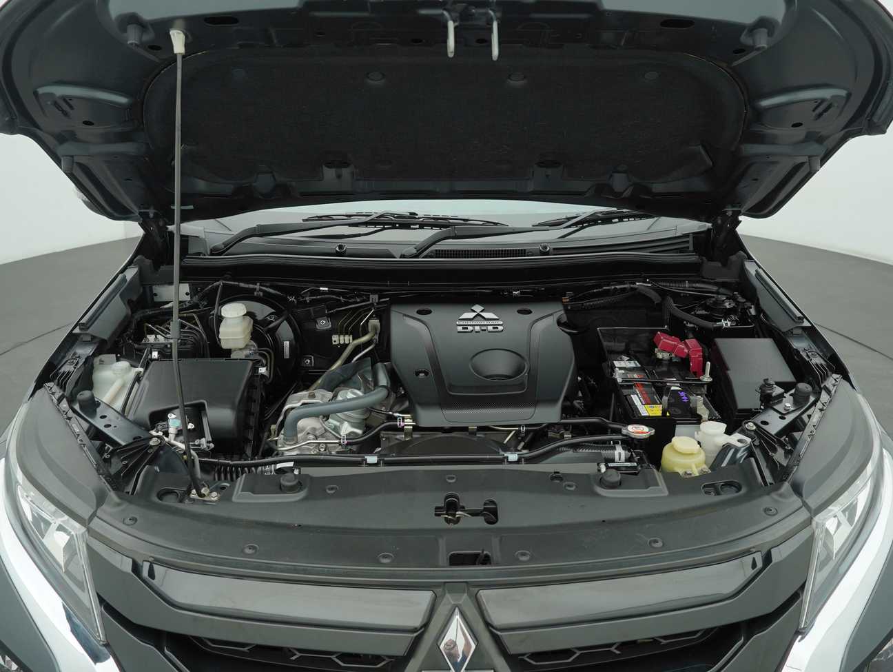 used 2023 Mitsubishi Triton VGT Dual Cab 4X4 2.4