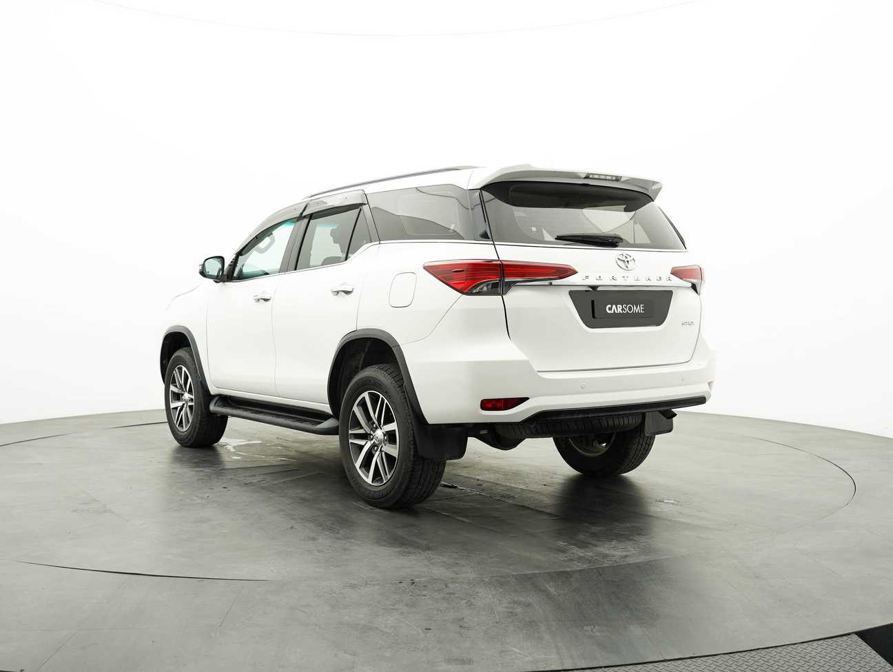 used 2018 Toyota FORTUNER 4X4 2.7