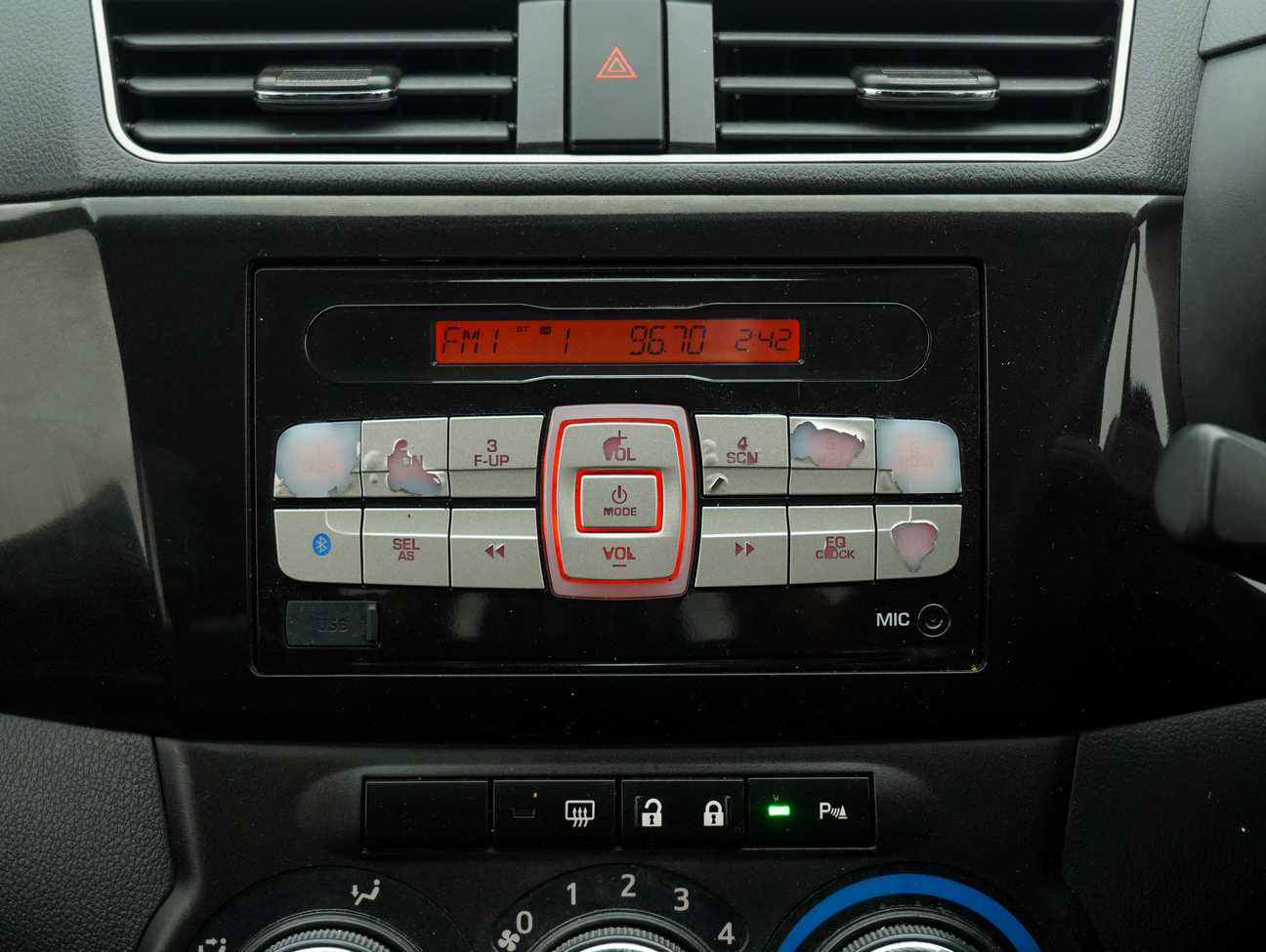 terpakai 2017 Perodua Bezza X Premium 1.3