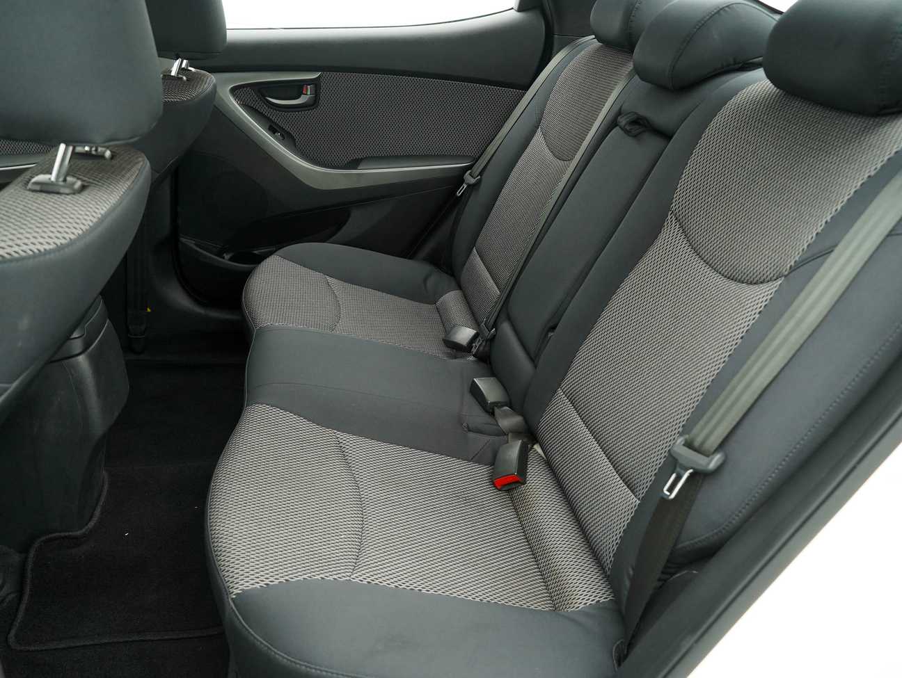 terpakai 2015 Hyundai Elantra Premium 1.6