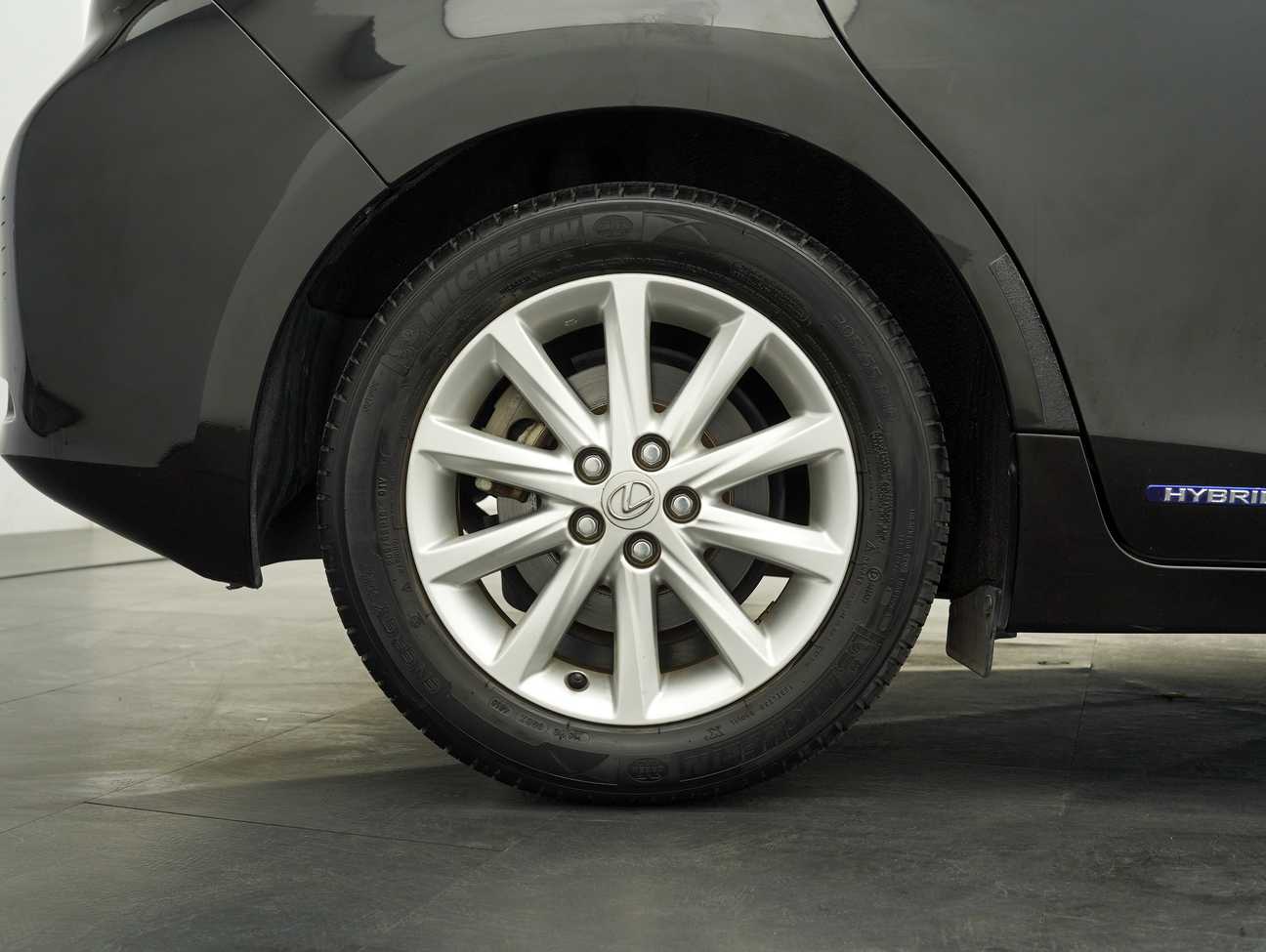 used 2013 Lexus CT 200h  1.8