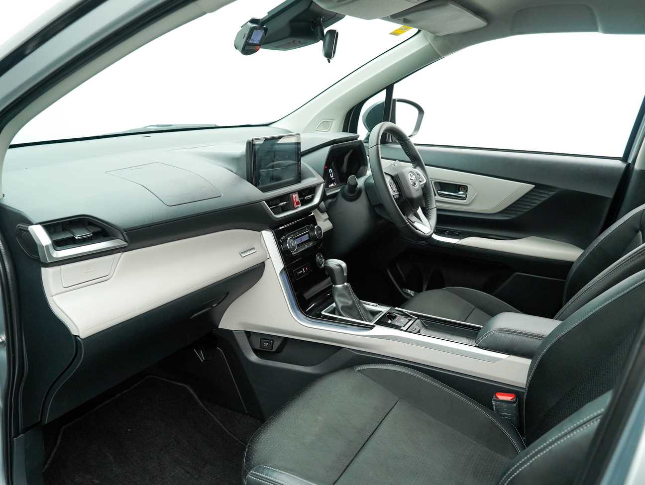 terpakai 2022 Toyota Veloz  1.5