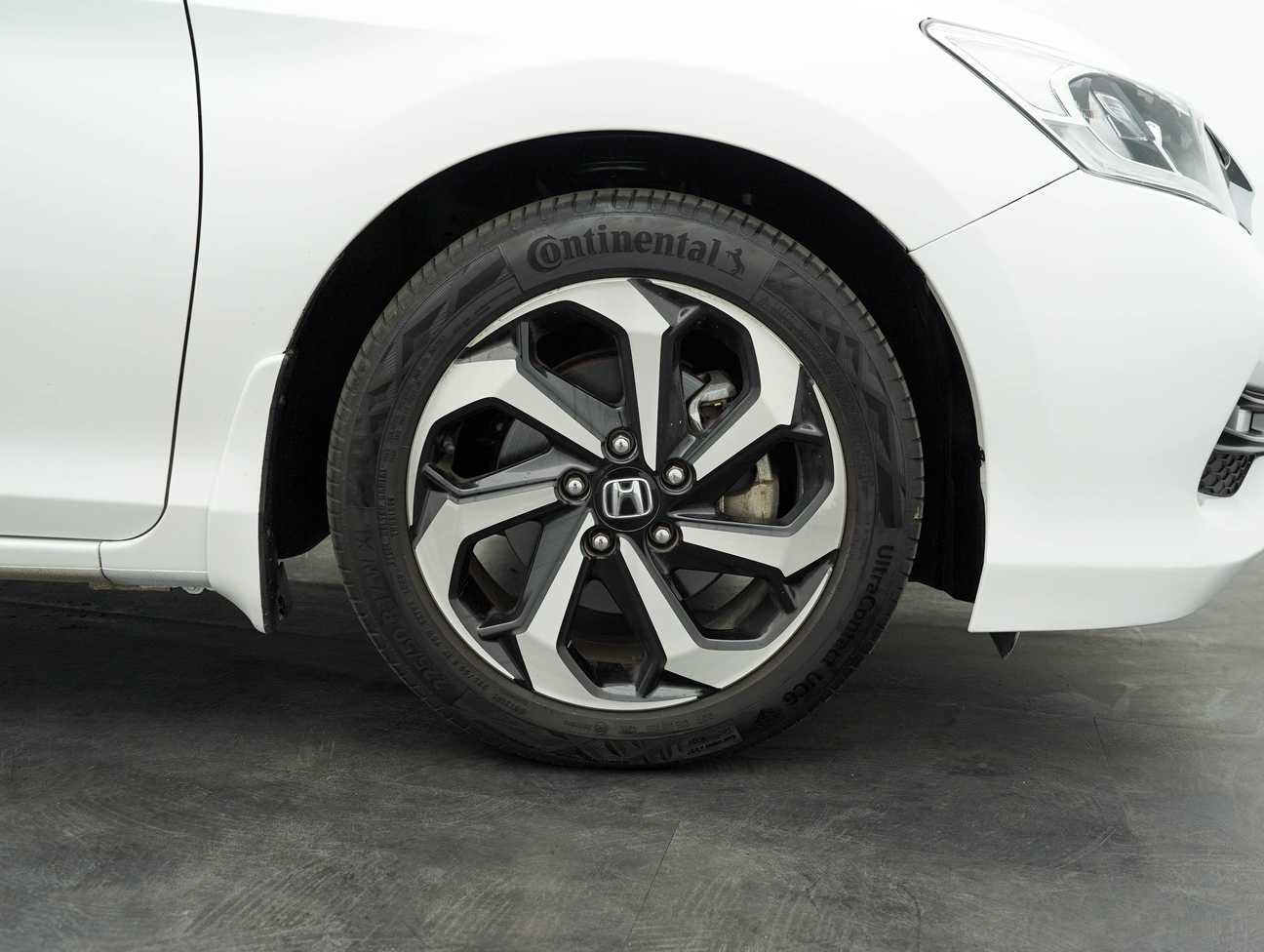 terpakai 2016 Honda ACCORD VTI-L 2.0