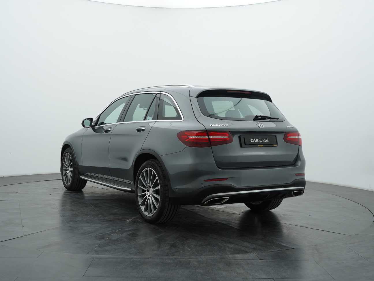 terpakai 2017 Mercedes-Benz GLC250 4MATIC AMG Line 2.0