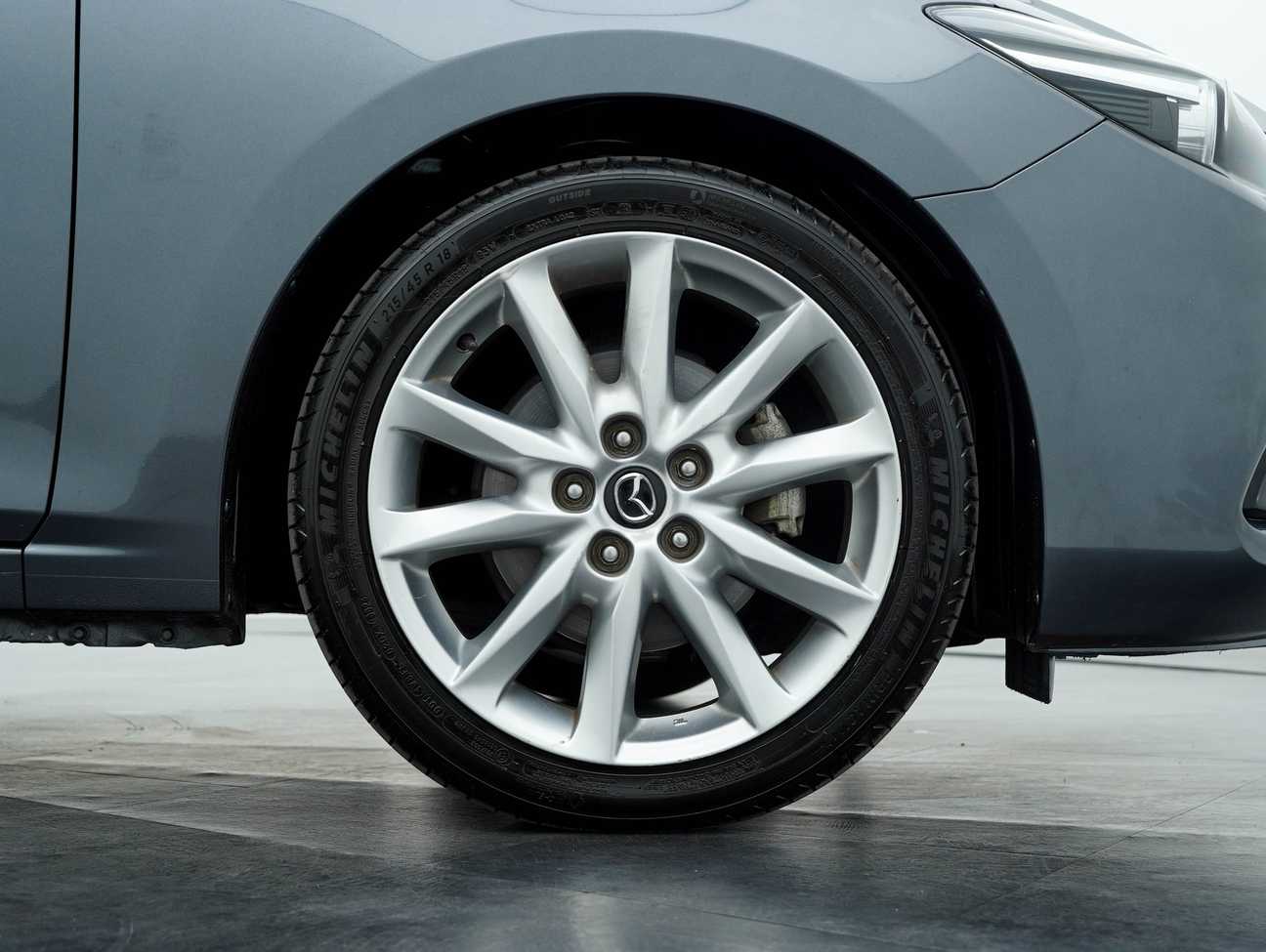 terpakai 2018 Mazda 3 SKYACTIV-G 2.0