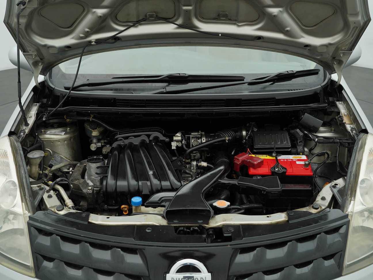 terpakai 2011 Nissan Grand Livina ST-L Comfort Impul 1.6