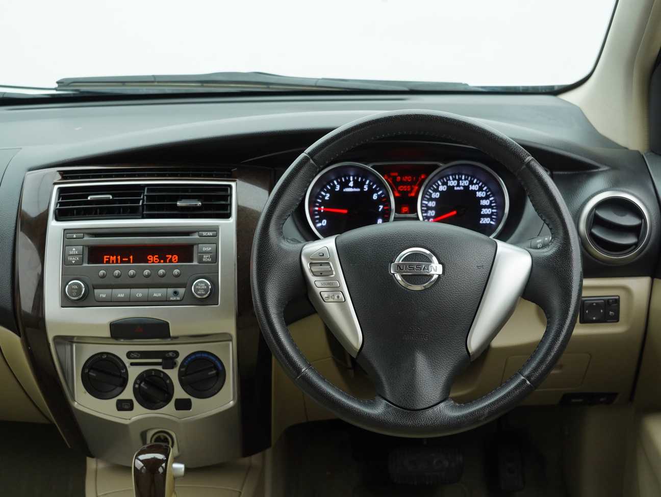 used 2015 Nissan Grand Livina Comfort 1.8