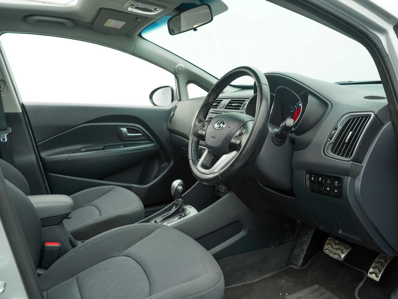 terpakai 2015 Kia Rio SX 1.4