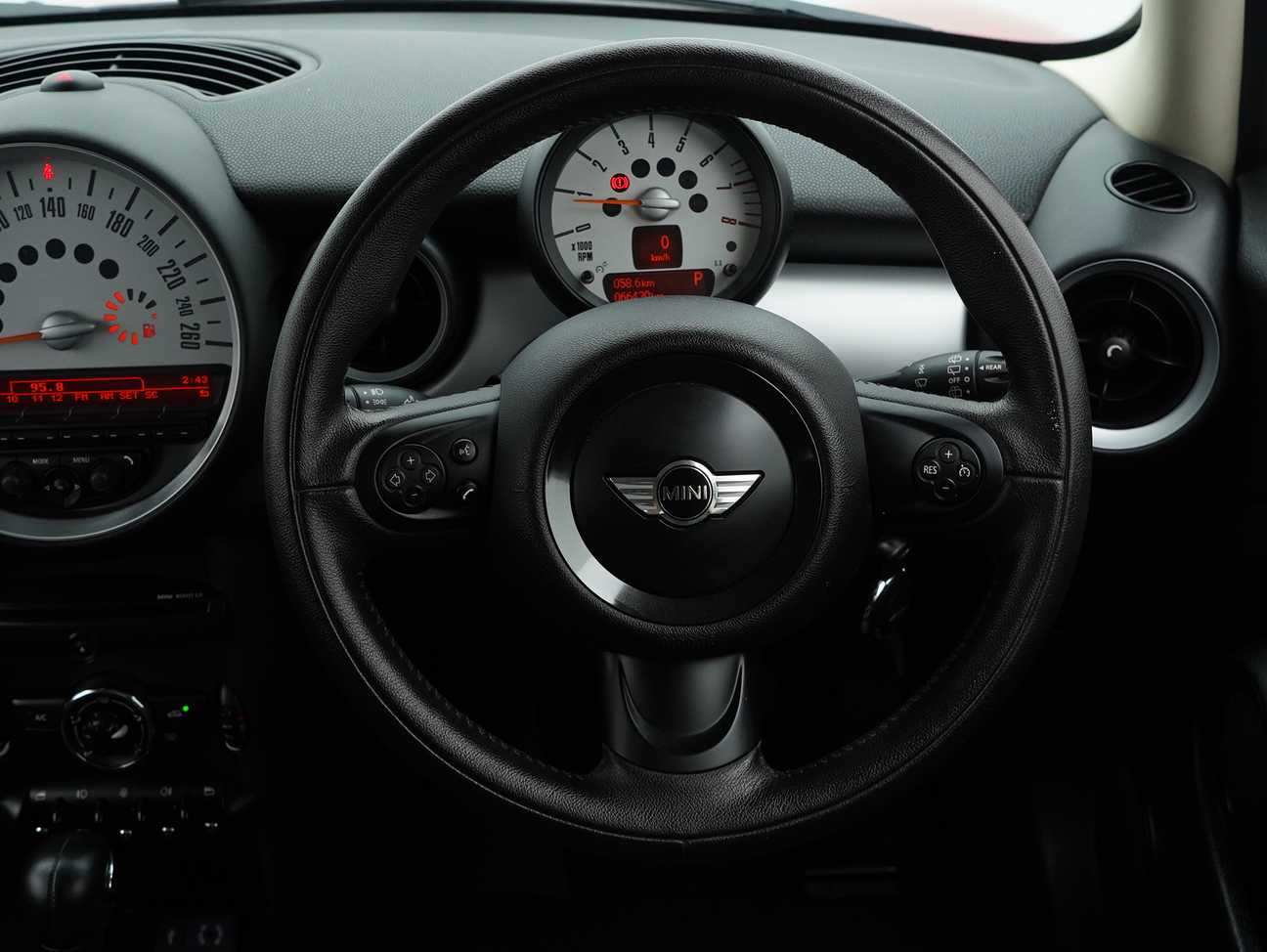 Buy used 2013 MINI One 1.6 – Carsome.my