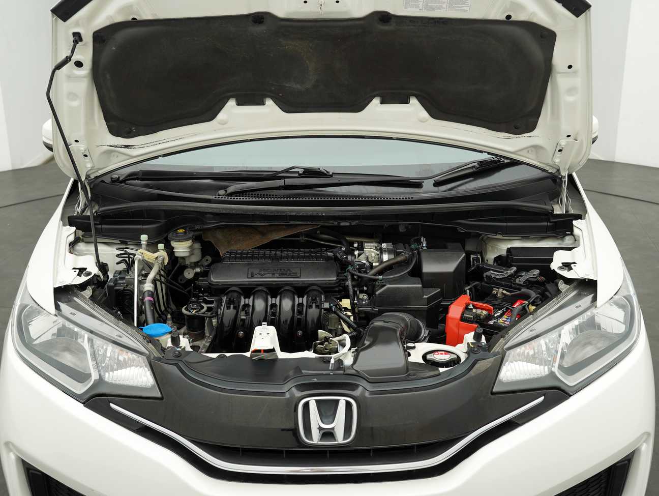 used 2014 Honda Jazz E 1.5