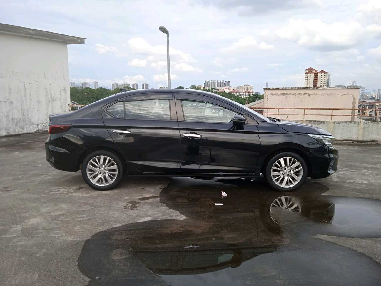 terpakai 2022 Honda City V Sensing 1.5