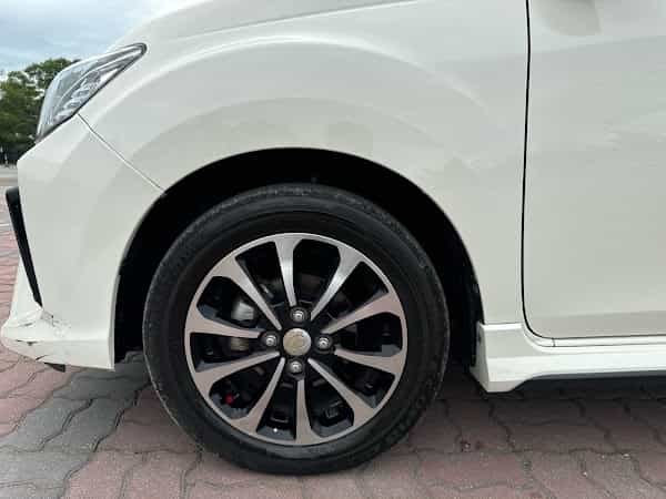 terpakai 2021 Perodua Bezza Advance 1.3
