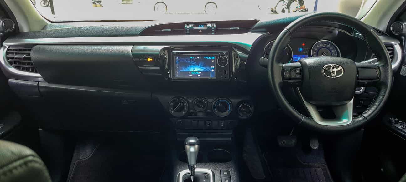 used 2016 Toyota HILUX DOUBLE CAB G 4X4 2.4