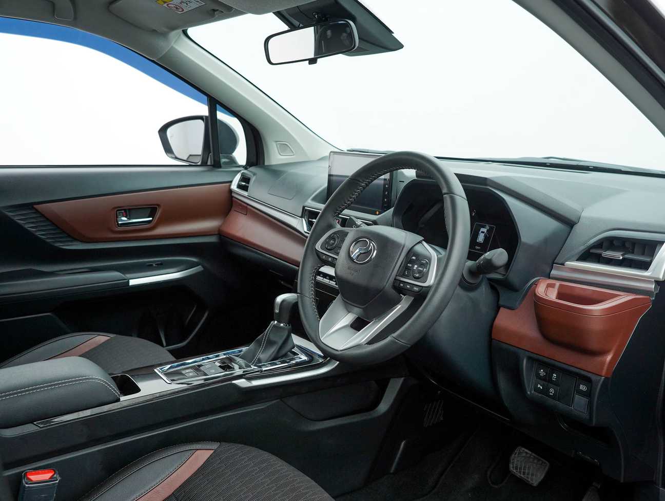 used 2023 Perodua Alza AV 1.5