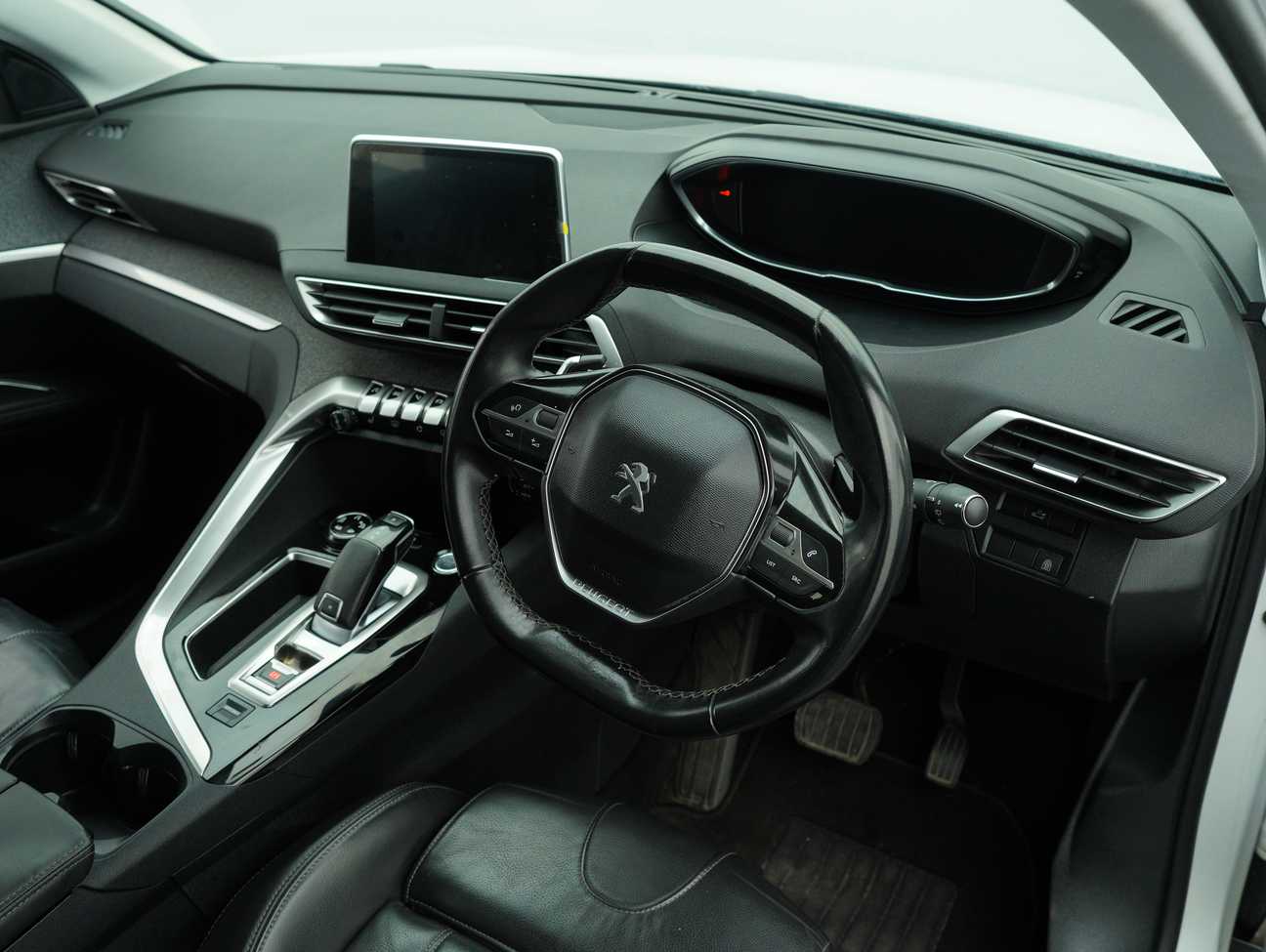 used 2018 Peugeot 5008  1.6