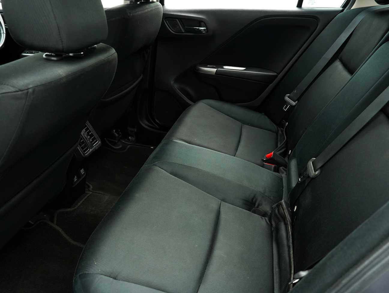 used 2015 Honda City V 1.5