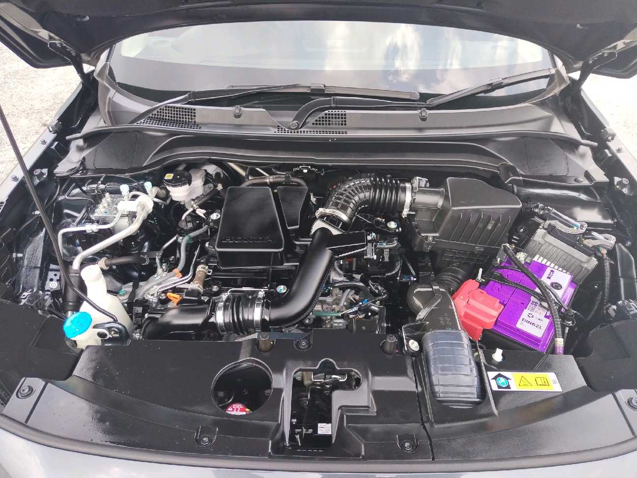 used 2025 Honda HR-V V 1.5