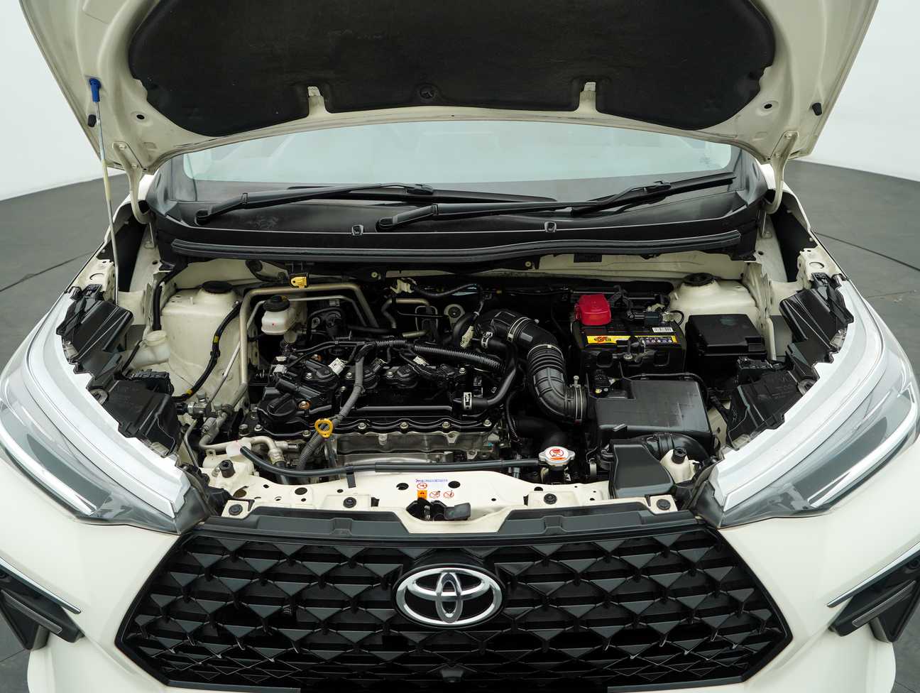 used 2023 Toyota Veloz  1.5